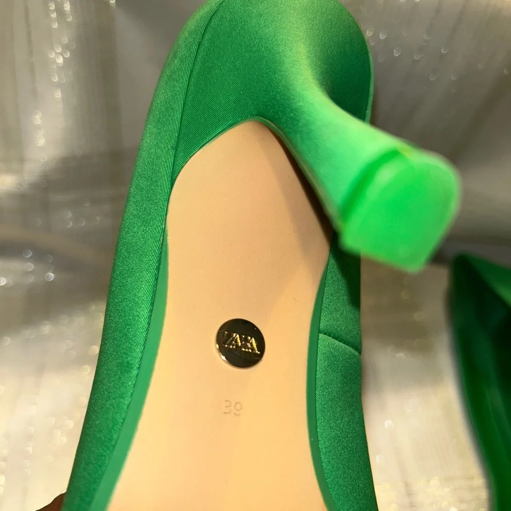 Zara Emerald Green Leather with Gold Logo - Picture 4 of 7